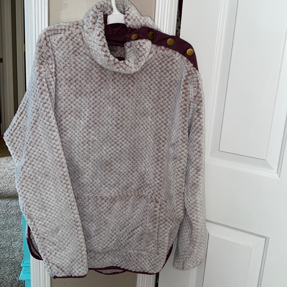 Sherpa fleece pullover